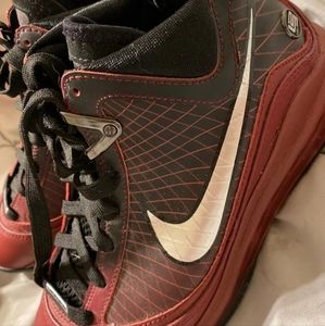 LeBron 7 Retro